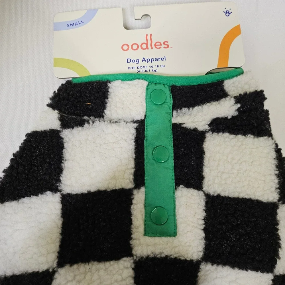Oodles Dog Apparel Fleece Small Black White Checkered‎ Green Trim 10-18 lbs NEW